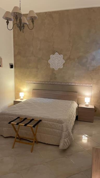 פלרמו Mona House Accogliente Casa Vacanza מראה חיצוני תמונה