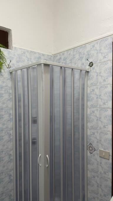 פלרמו Mona House Accogliente Casa Vacanza מראה חיצוני תמונה